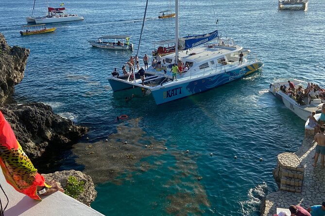 4 Hours Party Boat Catamaran Cruise in Negril - What the 4 hours actually feels like