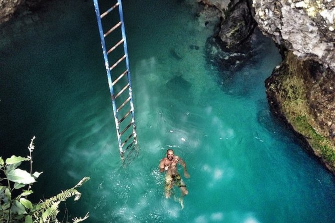 4. Negril Full-Day Guided / Sunset Tours 7miles Beach Blue Hole & Ricks Café - Blue Hole Mineral Spring: a limestone cavern swim stop (with serious wow factor)