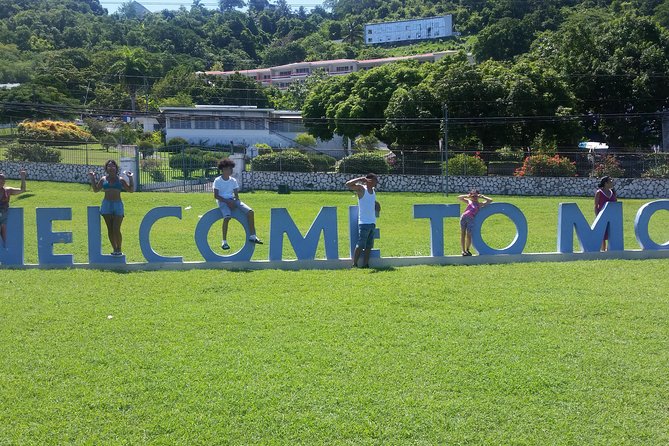 5. Montego Bay Private Highlite Sightseeing, SouvenirShoppingHalfDay Guided Tour - What to expect from the guide (and why it matters)