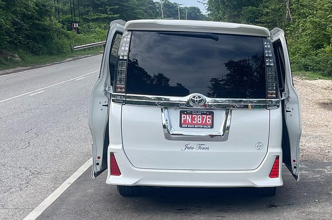 Airport Pickup, Dropoff to any Resort or Airbnb in Montego Bay - Who This Transfer Fits Best (And Who Might Want Options)