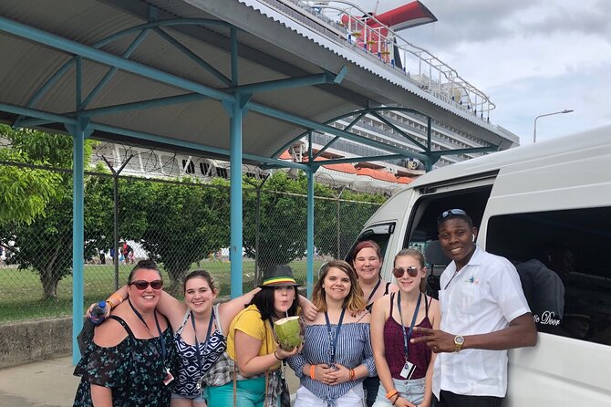 Airport Round transfer Excellence,Coral Springs,Paladium, Royaltan Blue Waters - Driver service and the Leon factor: why private feels different