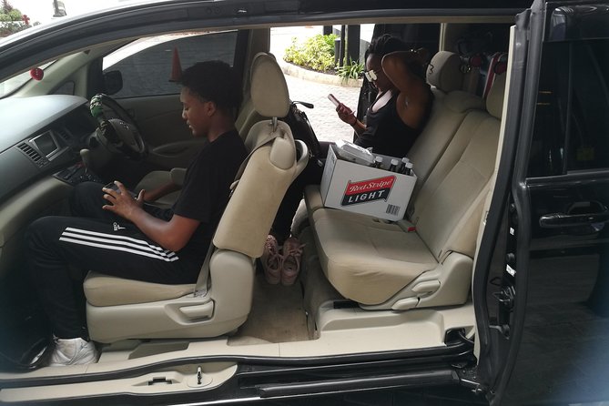 Airport Transfer MBJ Montego Bay to Kingston - Stops for Food and Coconut Water on the Way
