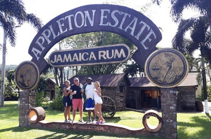 Appleton Estate Rum, YS Falls, Black River Safari / Floyd's Pelican Bar Tour - Floyd’s Pelican Bar: The Sandbar That Forces You to Slow Down