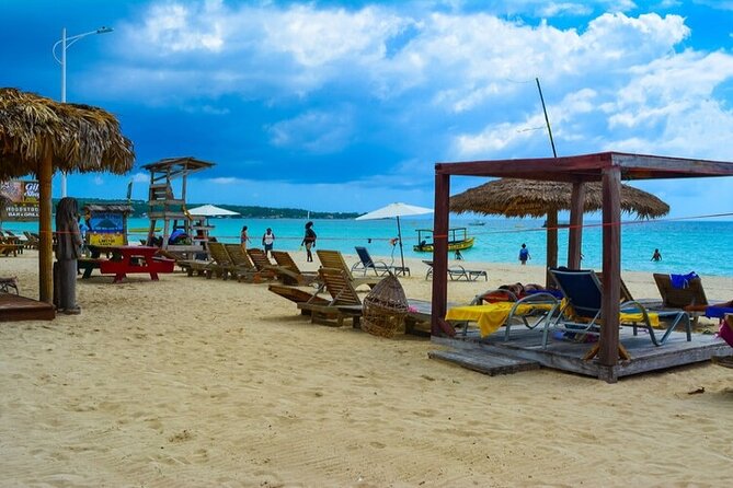 ATV Safari, Negril 7 Mile Beach & Rick’s Cafe from Montego Bay - Lunch, shopping, and the one smart food tip