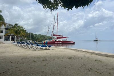 Bamboo Rafting, Catamaran Party Boat & Snorkeling In Montego Bay - The catamaran section: snorkeling in Montego Bay Marine Park and Harbor