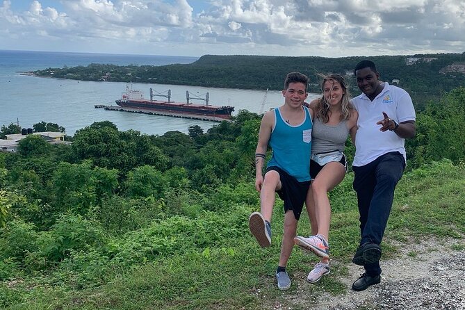 Blue Hole and Dunn's River Falls Private Tour from Montego Bay - Who should book this private Blue Hole and Dunn’s River tour?