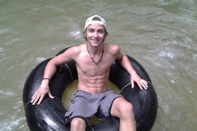 Blue Hole and River Tubing from Montego Bay - Pickup and the 8am start: why timing matters in Jamaica