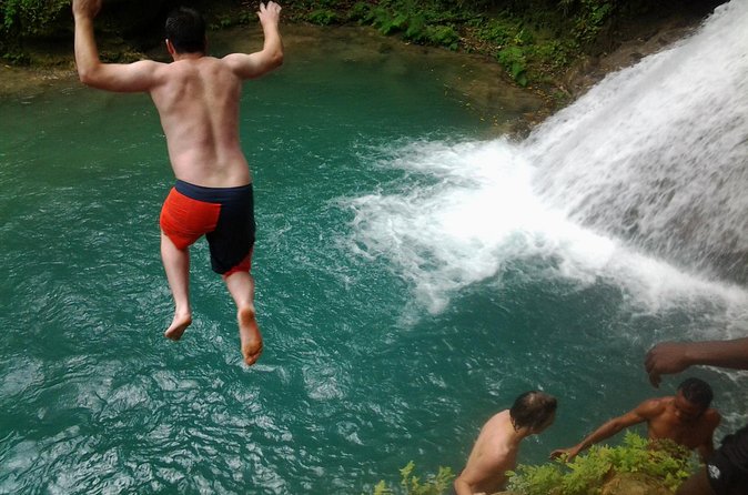 Blue Hole, Dunn's River Falls Luminous Lagoon Excursion From Montego Bay - Lunch timing: plan to pay for your meal