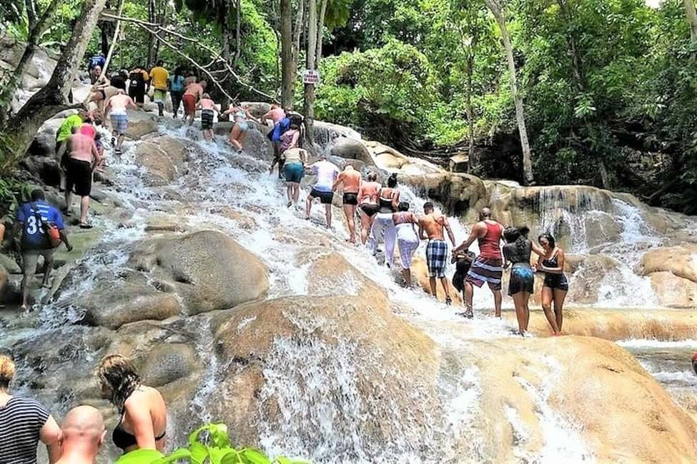Blue Hole, Secret Falls, and Dunn's River Falls Combo Day-Tr - Montego Bay Pickup and the Ride Toward Ocho Rios