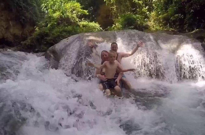 Blue Hole Waterfall Tour from Montego Bay - Green Grotto Caves: Escape Routes, Early Settlers, and Columbus Connections
