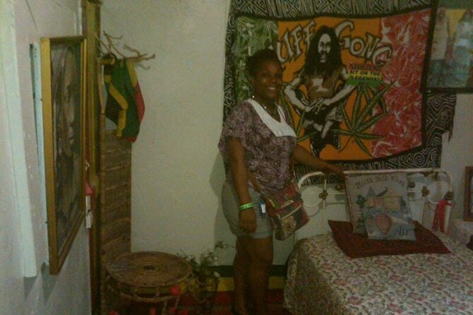 Bob Marley 9 Miles, Dunn's River from Montego Bay. - Bob Marley’s Nine Miles: more than a photo stop