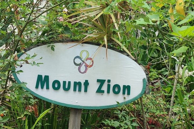 Bob Marley 9 Miles, Dunn's River from Montego Bay. - Dunn’s River Falls climb: cold water, good grip, and the fun adrenaline factor