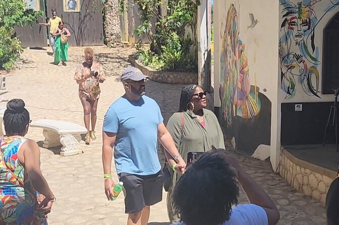 Bob Marley Nine Miles Shuttle with admissions. . - Small-group vibes: hearing the guide without fighting the crowd