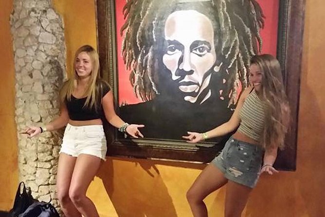 Bob Marley's Nine Mile & Dunns River Falls Tour: Transportation & Ticket - A smart way to combine Nine Mile and Dunn’s River in one day
