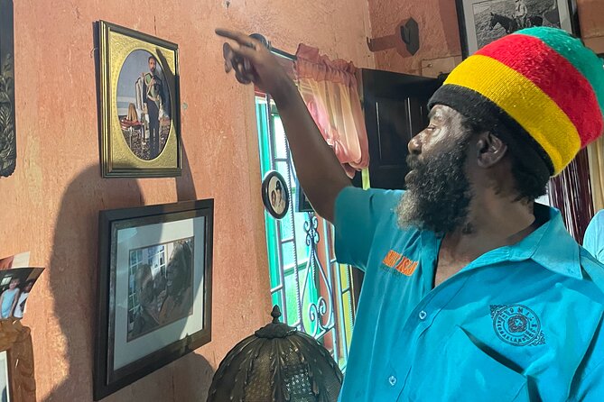 Bob Marley's Nine Mile Mausoleum Tour (Complimentary Rum Punch) - Entry hours and planning: making the most of 9:00 AM–5:00 PM