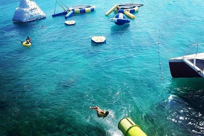 Doctor's Cave Beach, Jimmy Buffett 's Margaritaville and Shopping - Montego Bay in One Five-Hour Loop: How the Timing Works