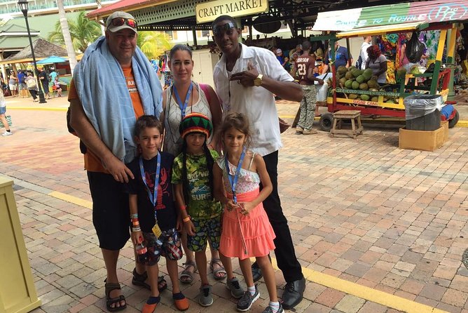 Dunn's River Falls and Jamaica Sightseeing Private Tour - Columbus Park: an easy break before the falls