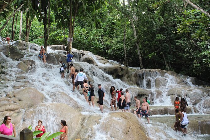 Dunn's River Falls Jamaica/Montego Bay/Falmouth - Dunn’s River Falls: Why This 183-Meter Climb Matters