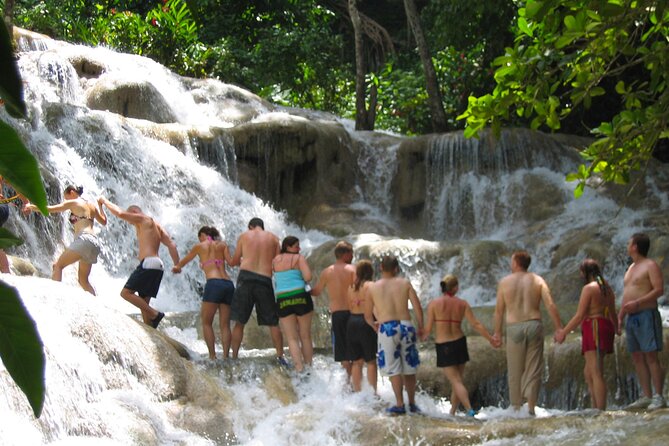 Dunn's River Falls & Luminous Lagoon Guided Tour from Montego Bay - Plantation-house stops and quick views from Montego Bay to Ocho Rios