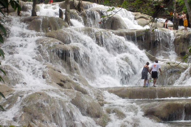 Dunn's river falls, shopping and lunch - Who This Dunn’s River Falls and Shopping Tour Fits Best