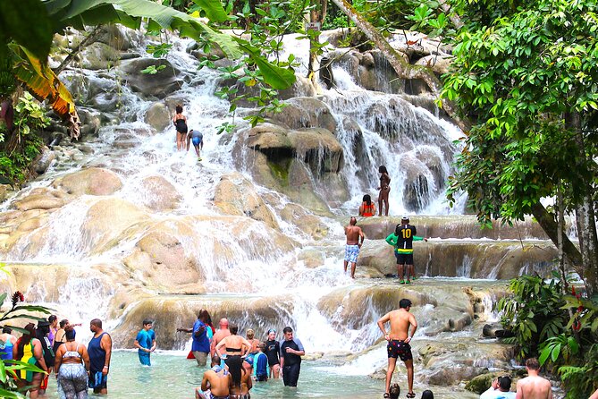 Dunn's River Park & Blue Hole Waterfall Combo from Montego Bay - Montego Bay to Ocho Rios: the ride is part of the experience