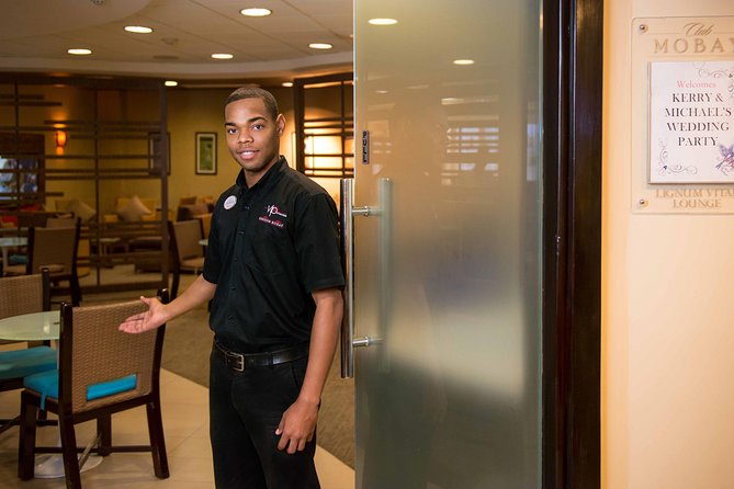 First Class Lounge, Fast Track & Round Trip Private Airport Transport Package - Arrival lounge comfort: snacks, Wi‑Fi, and a quick calm-down