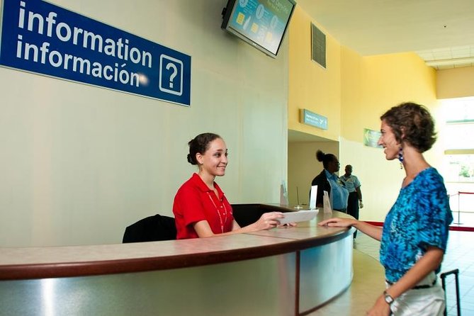 First Class Lounge, Fast Track & Round Trip Private Airport Transport Package - Timing and duration: what “about 1 hour” really means for you