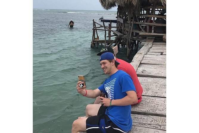 Floyd's Pelican Ocean Bar Private Tour with Transportation - What you learn vs. what you simply enjoy