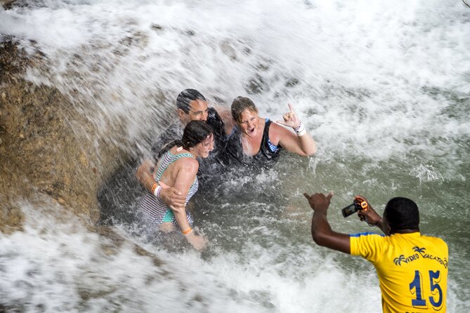 Full Day Dunn's River and Nine Miles with Lunch - Nine Mile: Bob Marley’s birthplace, the shrine area, and how to handle solicitation
