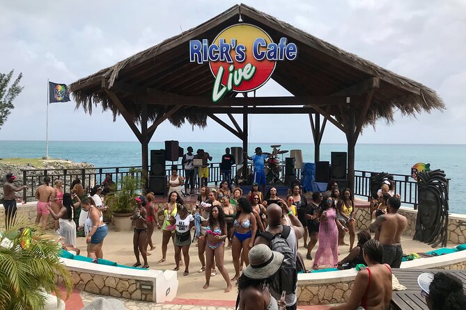 Full Day Tour of Negril Beach: Margaritaville & Rick's Cafe Live - Margaritaville Negril: food, entertainment, and a beachy start