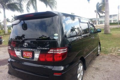 Grand Palladium Airport Transfer - Your Driver Experience: Flight Tracking, English, and Helpful Local Context
