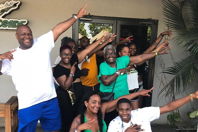 Jamaica Martha Brae River Rafting/Dunn’s River Falls Private Tour - The Drive From Montego Bay: Comfort Plus Real-World Direction