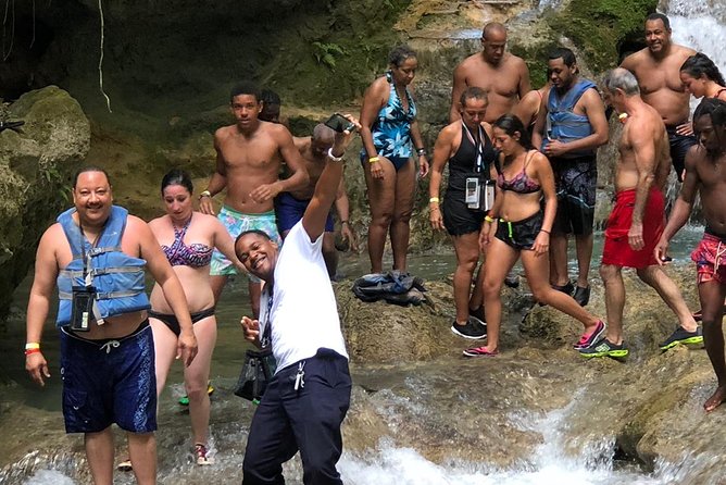 Jamaica Martha Brae River Rafting/Dunn’s River Falls Private Tour - Martha Brae River Rafting: A Bamboo Ride That Feels Like a Break