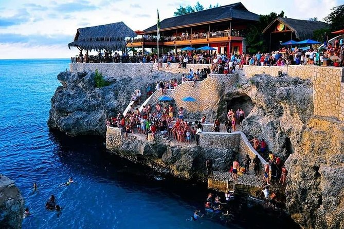 Jamaica Sunset at Rick's Cafe Private Tour with Transfer - Key things I’d bet on