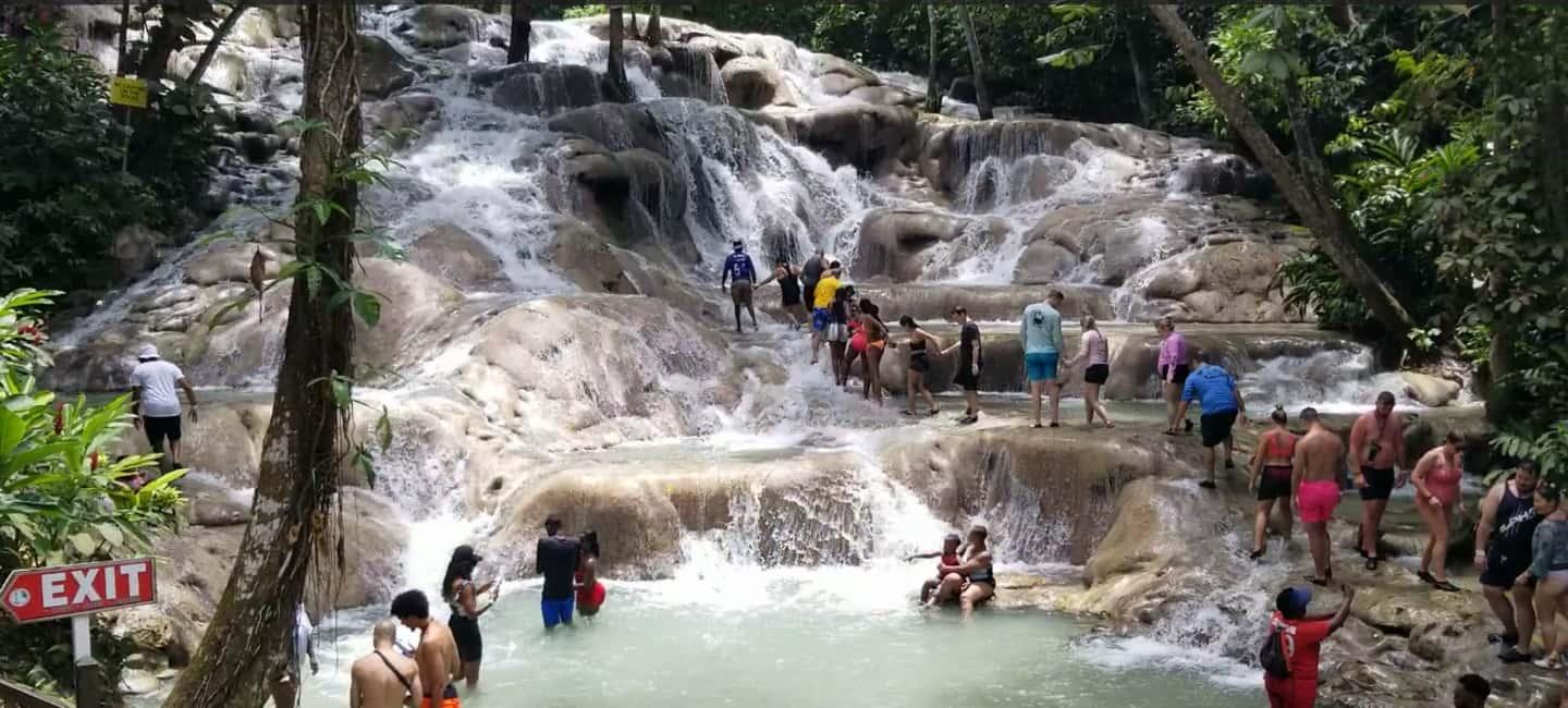 Jamaica's Dunn's River Falls & River Tubing Tour - Practical Timing: How to Keep the Day From Rushing You
