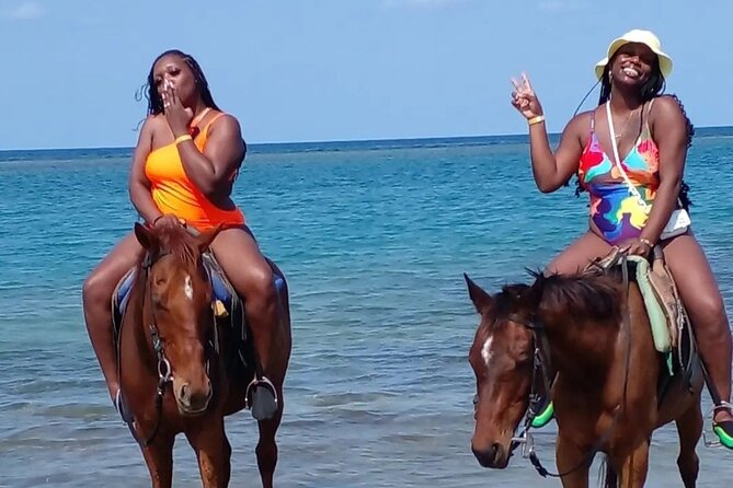 Kennedy's Horseback riding, Blue Hole and Secret Falls from Montego Bay - Ocho Rios craft market: short shopping window, better odds of finding what you want
