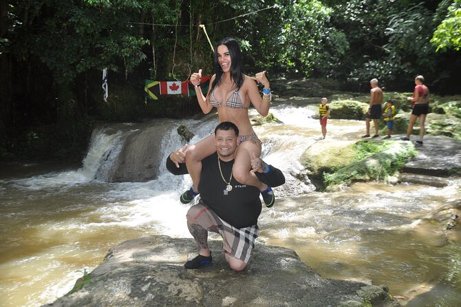 Kennedy's Horseback riding, Blue Hole and Secret Falls from Montego Bay - Morning pickup and the cultural stops on the way to the ride
