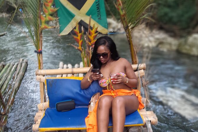Lethe Bamboo River Rafting and Limestone Foot Massage Experience - The on-raft limestone foot massage: the real reason people remember it