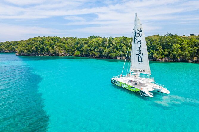 Lovers Rock Catamaran Cruise From Ocho Rios - Ocho Rios Bay Beach stop: what to expect on the water
