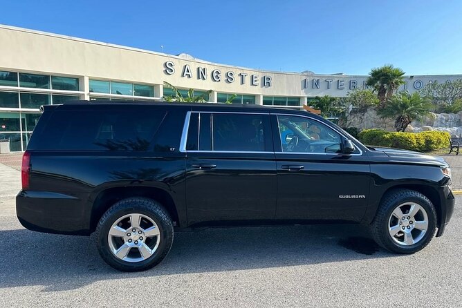 Luxury Montego Bay Airport Transfers - Why a private luxury transfer beats hotel shuttles in Montego Bay
