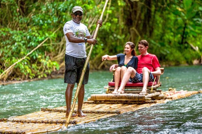 Martha Brae Bamboo Rafting Tranquil Peace Of Mind - Bamboo rafting from Montego Bay: why this outing works