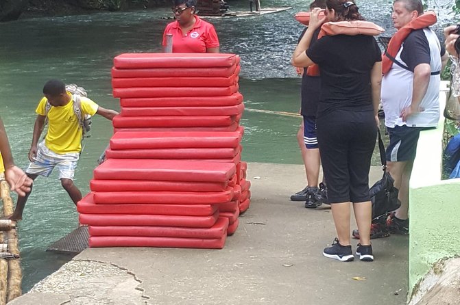 Martha Brae Rafting Adventure - Montego Bay to Martha Brae: the air-conditioned transfer that saves your day