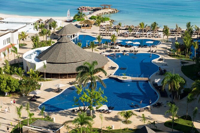 Montego Bay Airport Ja (MBJ) to Hotels in Montego Bay or Falmouth - Price and Value: Is $15 Per Person a Good Deal?