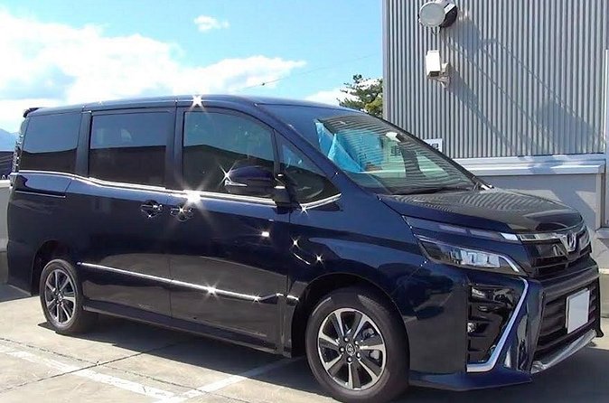 Montego Bay Airport to Grand Bahia Principe - Hotel drop-offs: Grand Bahia Principe vs Luxury Bahia Principe