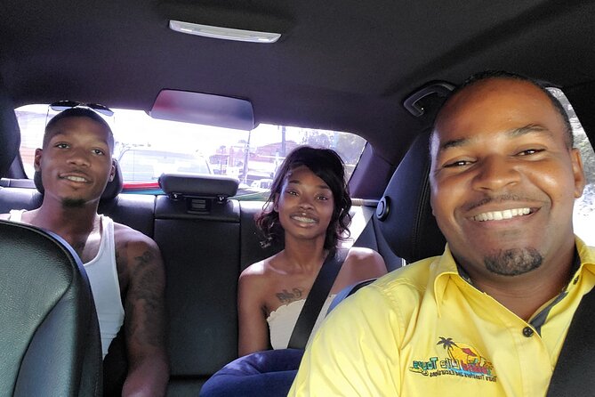Montego Bay Airport Transfer to Hotels in Ochi Rios - Alcohol and Lunch: What You Can Add on Request