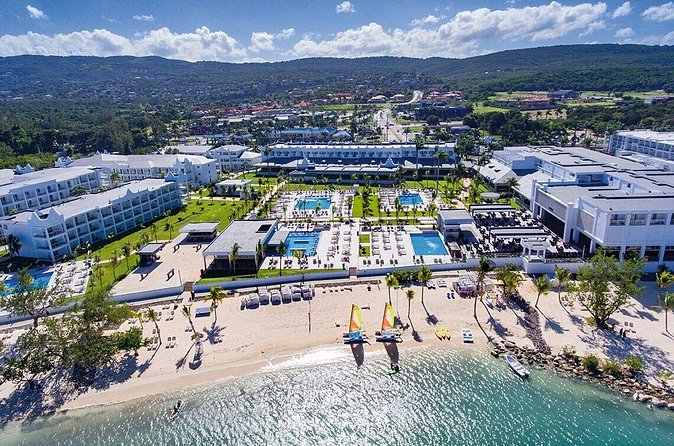 Montego Bay Airport Transfer to Montego Bay and Falmouth Hotels - Price and Value: What $14.50 Gets You Per Person