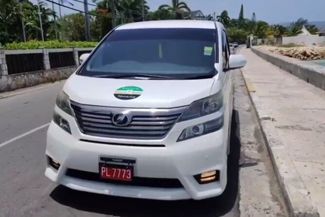 Montego Bay Airport Transfer to Resorts in Montego Bay - Inside the Vehicle: A/C and Wi-Fi, Plus What You Should Plan For