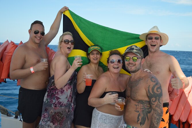 Montego Bay Catamaran: Snorkel Tour with Open Bar & Reggae DJ - The Foot Massage Bonus (and How to Plan for It)