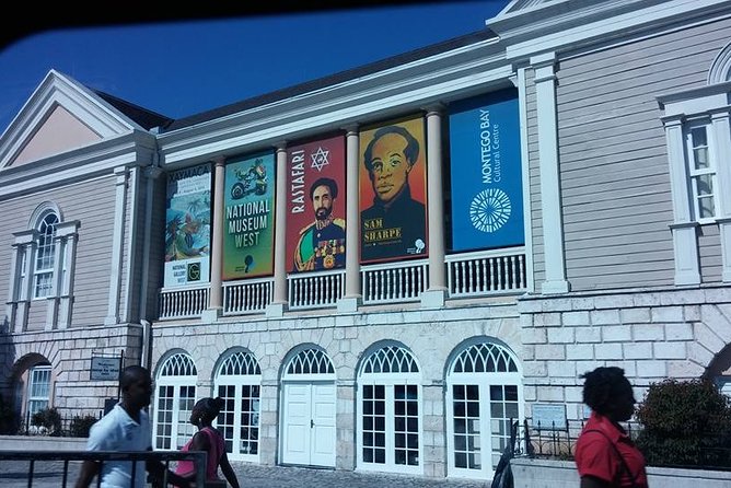 Montego Bay Highlights Tour from Montego Bay - Scotchies Drax Hall: Your Jerk Chicken Food Stop