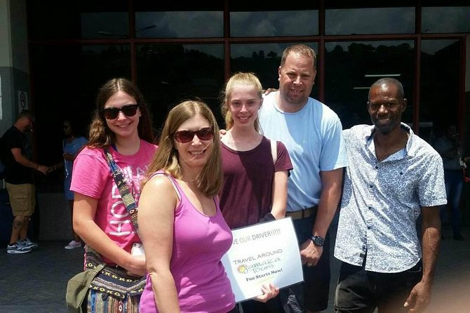 Montego Bay Hotels Private Airport Round Trip Transfers - Getting dropped at your Montego Bay hotel feeling un-rushed